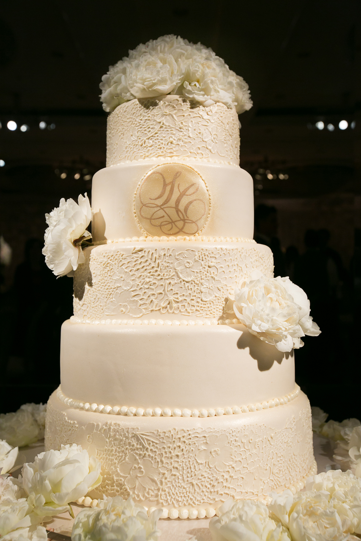 Wedding Cakes Pretty Wedding Confections with Lace Patterns Inside